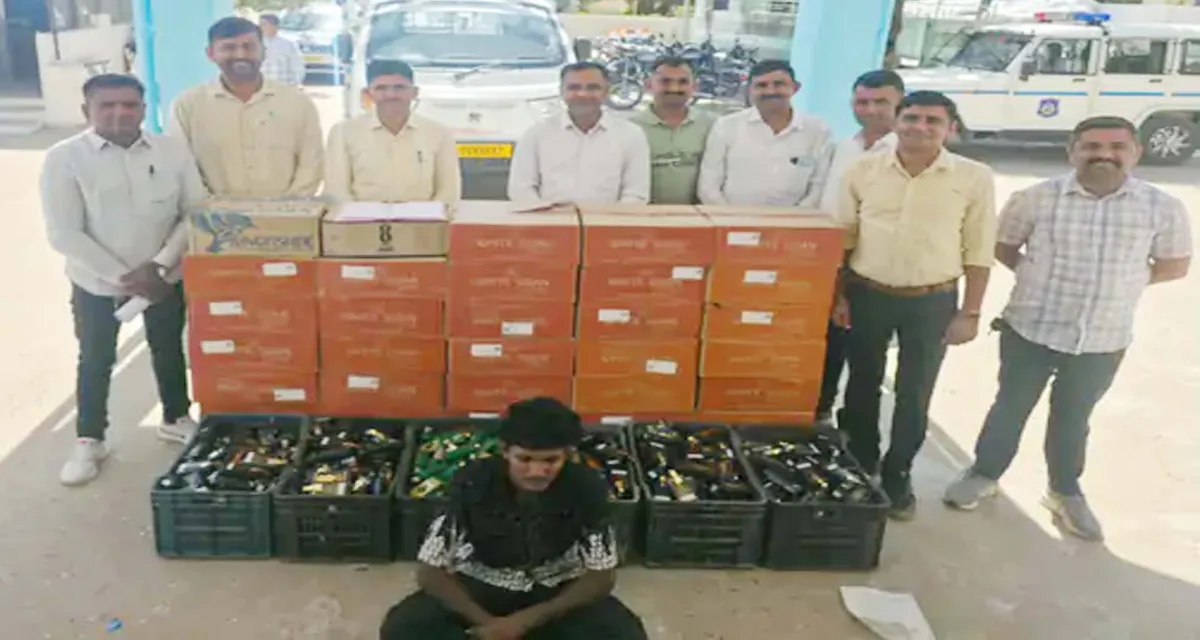 થરાદમાં SOGનો સપાટો : ગાડીના ચોરખાનામાંથી ૨૨૪૯ બોટલ વિદેશી દારૂ ઝડપાયો, ત્રણ સામે ગુનો દાખલ 