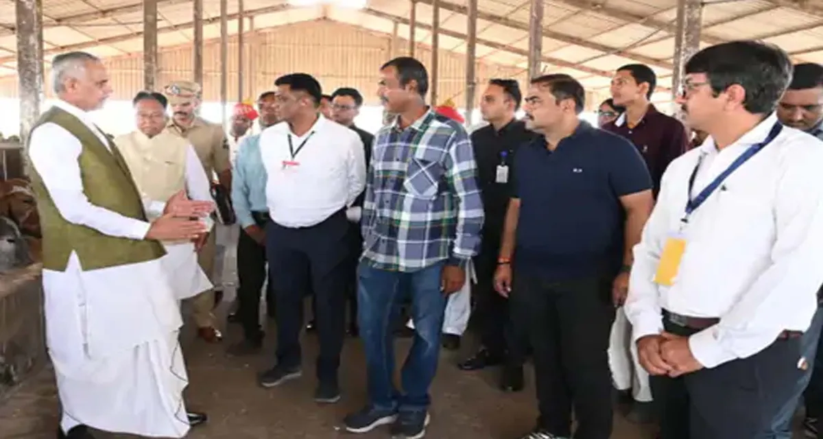 હિંમતનગર : રાજ્યપાલ આચાર્ય દેવવ્રતે નવાનગર ગામની મુલાકાત લીધી