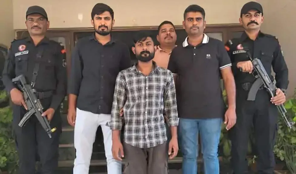ડીસા : ગુજરાત ATS અને બનાસકાંઠા SOGનું મેગા ઓપરેશન, પાકિસ્તાની ગેંગસ્ટરનો સાગરીત ઝડપાયો