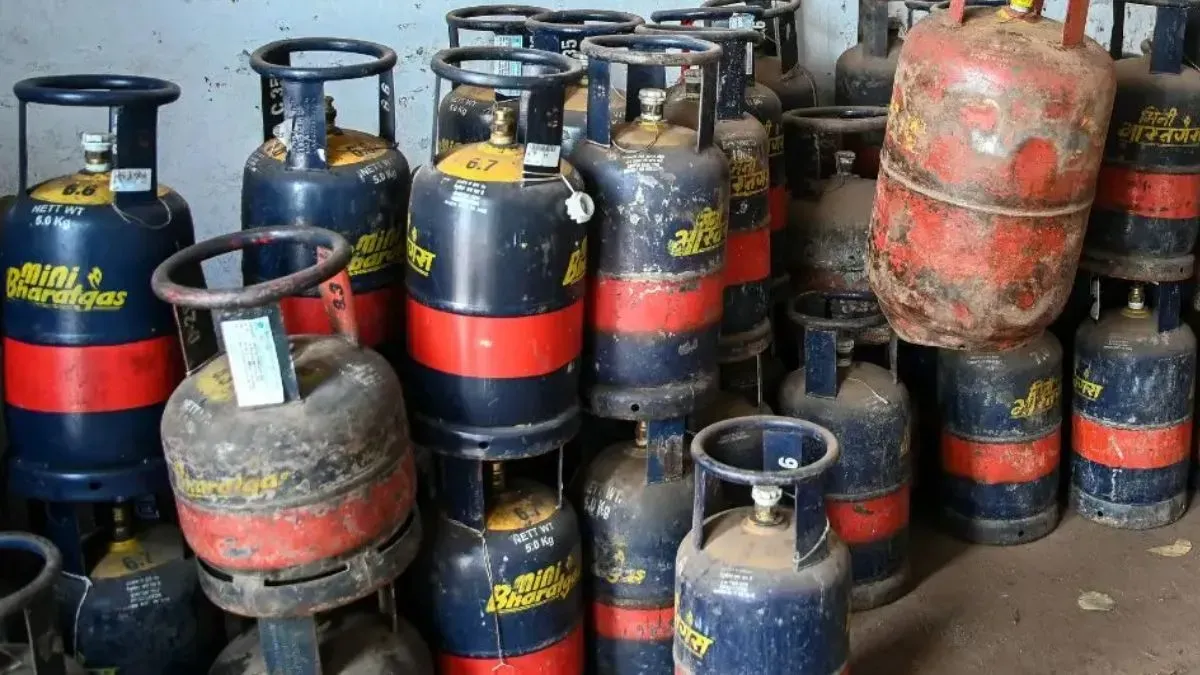 5 કિલોગ્રામના LPG સિલિન્ડરનું વેચાણ 1.3 મિલિયનને પર, સરકારે પુરવઠો વધાર્યો