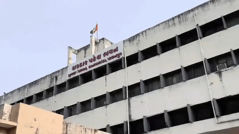 બનાસકાંઠા ચૂંટણી 2026: 1128 ઉમેદવારો મેદાનમાં, ભાજપ-કોંગ્રેસ અને AAP વચ્ચે મહામુકાબલો