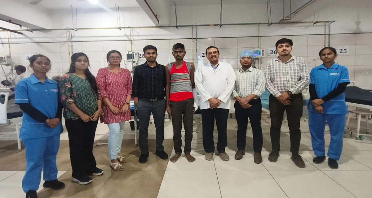 પાલનપુર બનાસ સિવિલના તબીબોની કમાલ: 15 ફૂટથી પડેલા રાજસ્થાનના યુવકનો જીવ બચાવ્યો