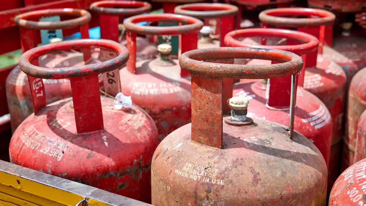 LPG સિલિન્ડરના ભાવમાં વધારો: મોંઘવારીને આંચકો, LPG સિલિન્ડરના ભાવમાં ₹993નો વધારો