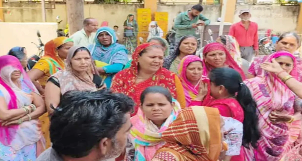 પાણીની સમસ્યાથી અંબાજીવાસીઓ પરેશાન: મહિલાઓનો તંત્ર સામે ઉગ્ર રોષ
