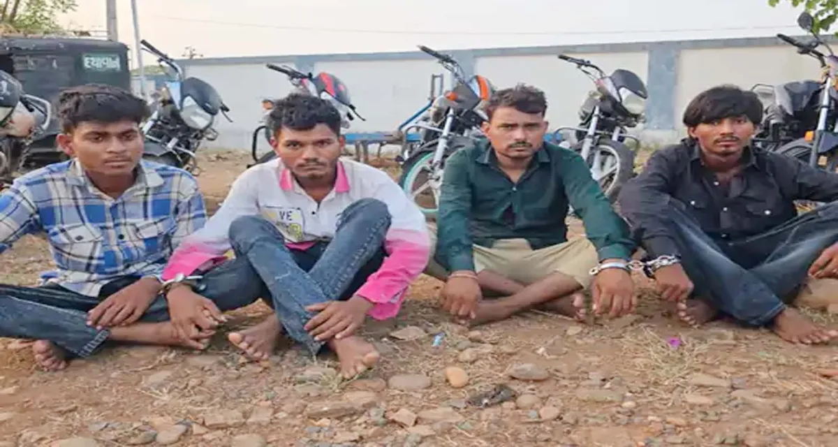 સાબરકાંઠા LCBનો સપાટો: 13 ચોરાયેલી બાઇક સાથે બાળ કિશોર સહિત 5 ઝડપાયા