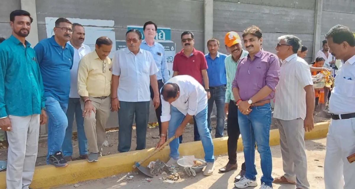 હિંમતનગર નગરપાલિકાના વૉડ-૧ માંથી સફાઈ ઝુંબેશનો પ્રારંભ