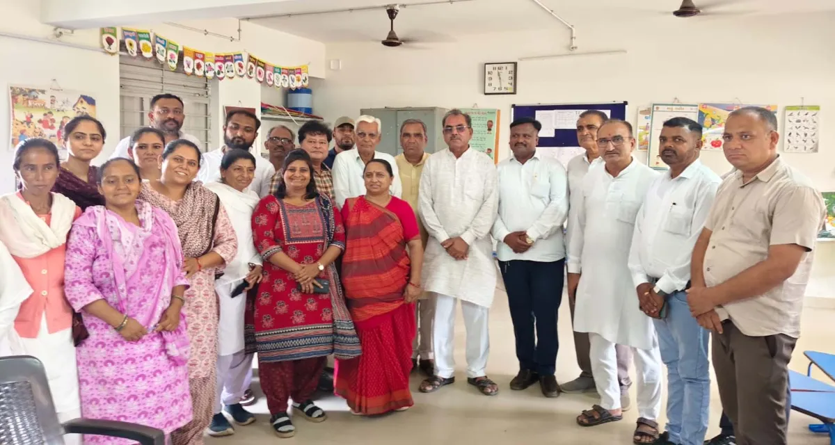 એદ્રાણામાં વડગામ વિસ્તારની જનકલ્યાણ શિબિર: સરકારી યોજનાઓનું માર્ગદર્શન અને લાભ અપાયા