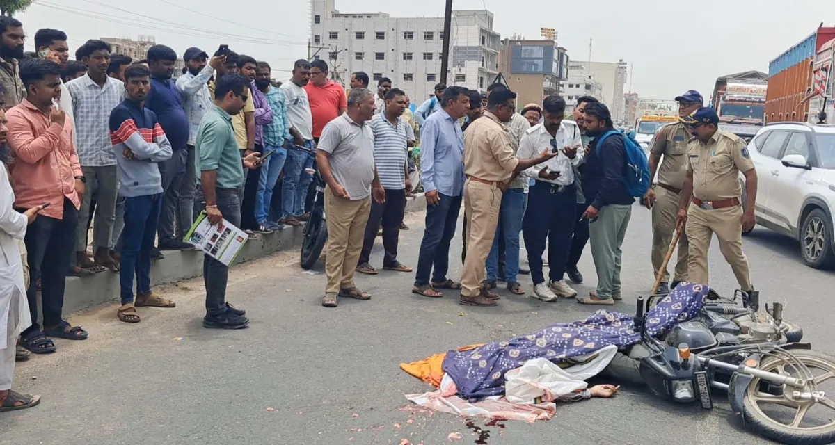 પાલનપુર-ડીસા હાઇવે પર અકસ્માત: ટ્રક નીચે કચડાતા મામા-ભાણીયાના મોત