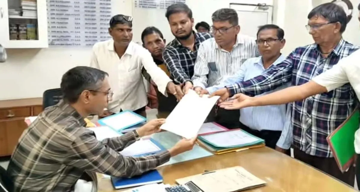 પાટણ શહેર આદિવાસી-ભીલ સમાજ દ્વારા ચૈતર વસાવાના સર્મથનમાં રેલી યોજી આવેદનપત્ર આપ્યું