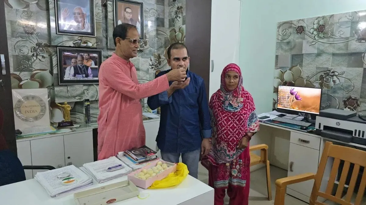 દુબઈ જેલમાં 10 વર્ષની સજા પામેલા ગોપાલગંજના પુત્ર વસીમ મહિનાઓ બાદ ઘરે પરત ફર્યો