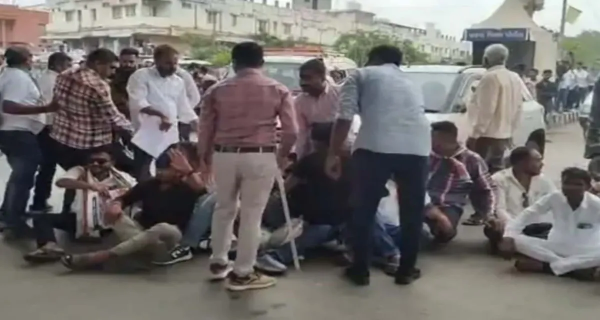 પાટણ કોંગ્રેસ આવી રસ્તા પર: દિલ્હીમાં પોલીસ કાર્યવાહી સામે વિરોધ નોંધાવ્યો