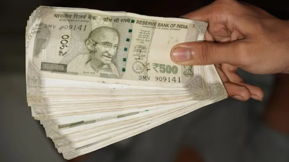 સરકારી કર્મચારીઓને 20% ડીએ સાથે મળશે પગાર