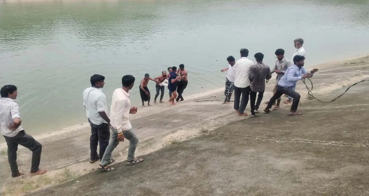 થરાદમાં હોનારત: નર્મદા કેનાલમાં ૨૪ કલાકમાં ૪ લોકો ડૂબી જતાં મોત, પંથકમાં ગમગીની