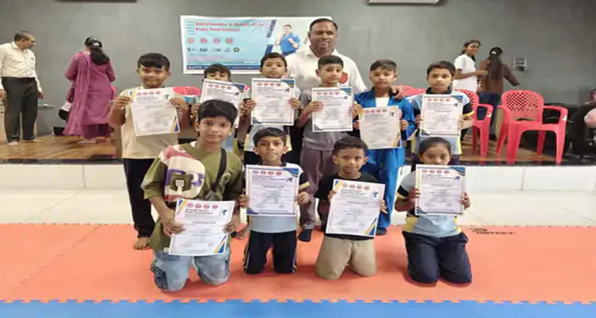 હિંમતનગરમાં અરવલ્લી-સાબરકાંઠા જિલ્લા કૂડો ટૂર્નામેન્ટનું ભવ્ય આયોજન: ખેલાડીઓએ કૌશલ્ય પ્રતિભા બતાવી