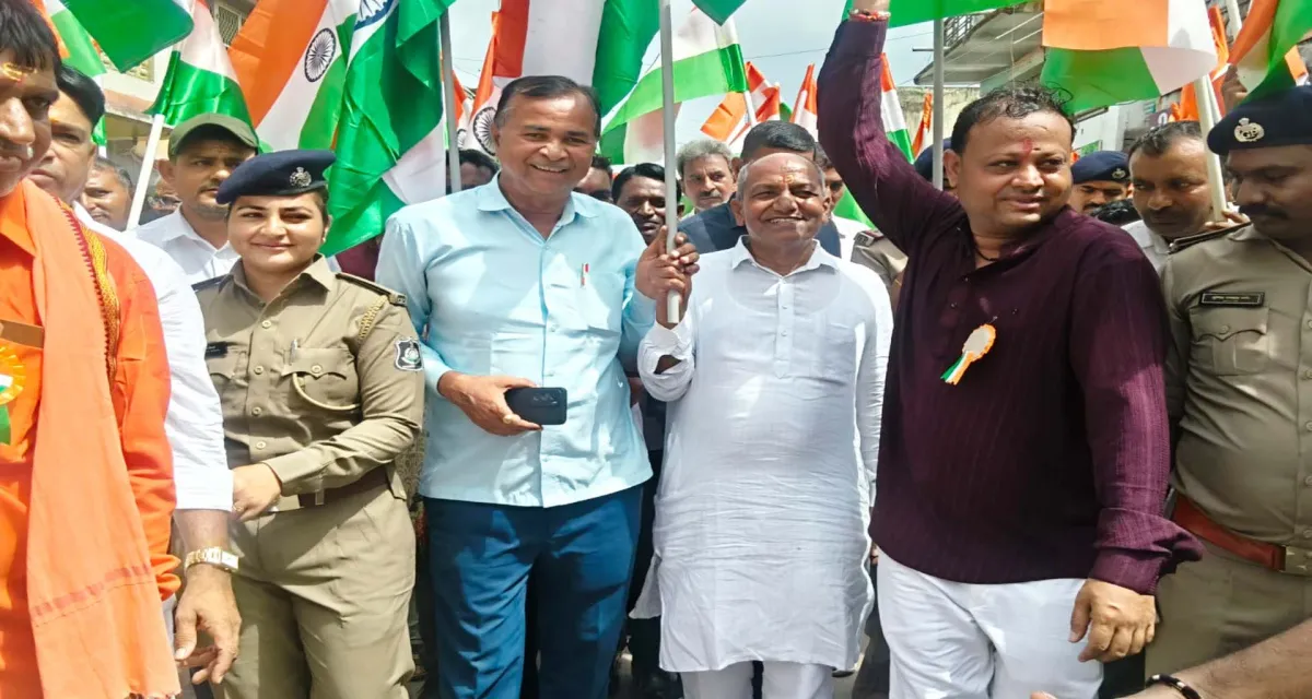નવી ભીલડીમાં ભવ્ય તિરંગા યાત્રા યોજાઈ