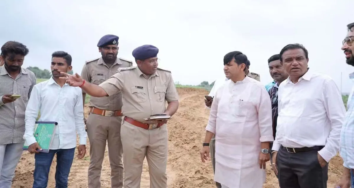 ડીસા નજીક નિર્માણાધીન ઝૂઓલોજીકલ પાર્કની મંત્રીએ મુલાકાત લીધી