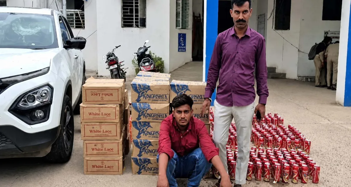 ઈડરમાં ખાખીની મોટી કાર્યવાહી: રાજસ્થાનથી લવાતો લાખોનો વિદેશી દારૂ ફિલ્મી ઢબે ઝડપાયો, ૧૪ લાખથી વધુનો મુદ્દામાલ જપ્ત!