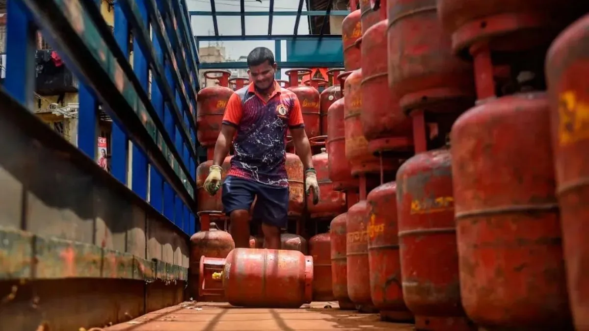 LPG સિલેન્ડરને લઈને મહત્વના સમાચાર, હવે 25 દિવસ સુધી કરી શકશો બુકીંગ