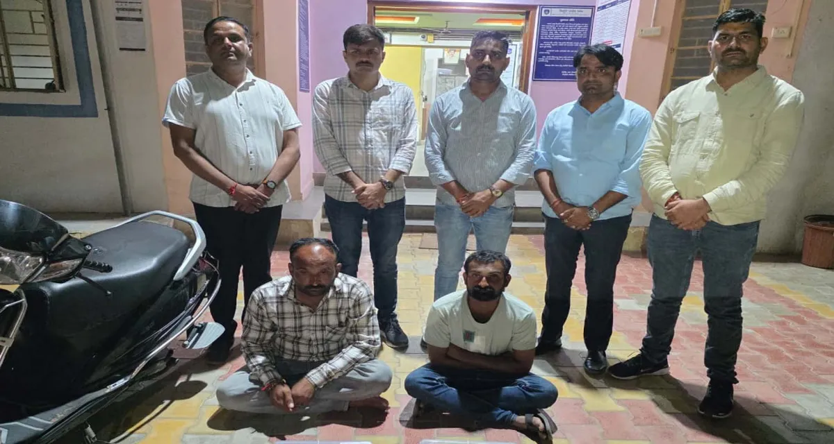 શિહોરીમાં એસઓજીના સપાટા: રૂ. ૨.૪૪ લાખની બનાવટી નોટો સાથે બે શખ્સો ઝડપાયા