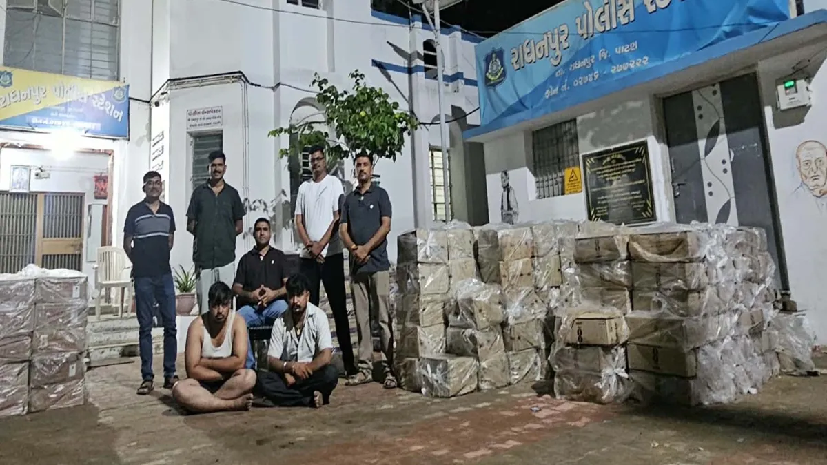 રાધનપુરમાં ડમ્પરના ગુપ્ત ખાનામાંથી લાખોનો વિદેશી દારૂ ઝડપાયો