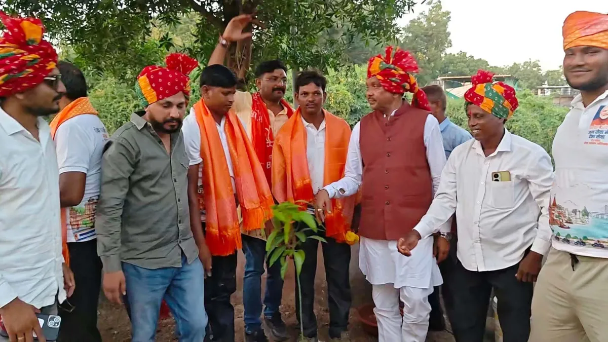 અરવલ્લીમાં ગુંજ્યા નારા: વારાણસી-વડનગર બાઈક યાત્રાનું ભવ્ય સ્વાગત