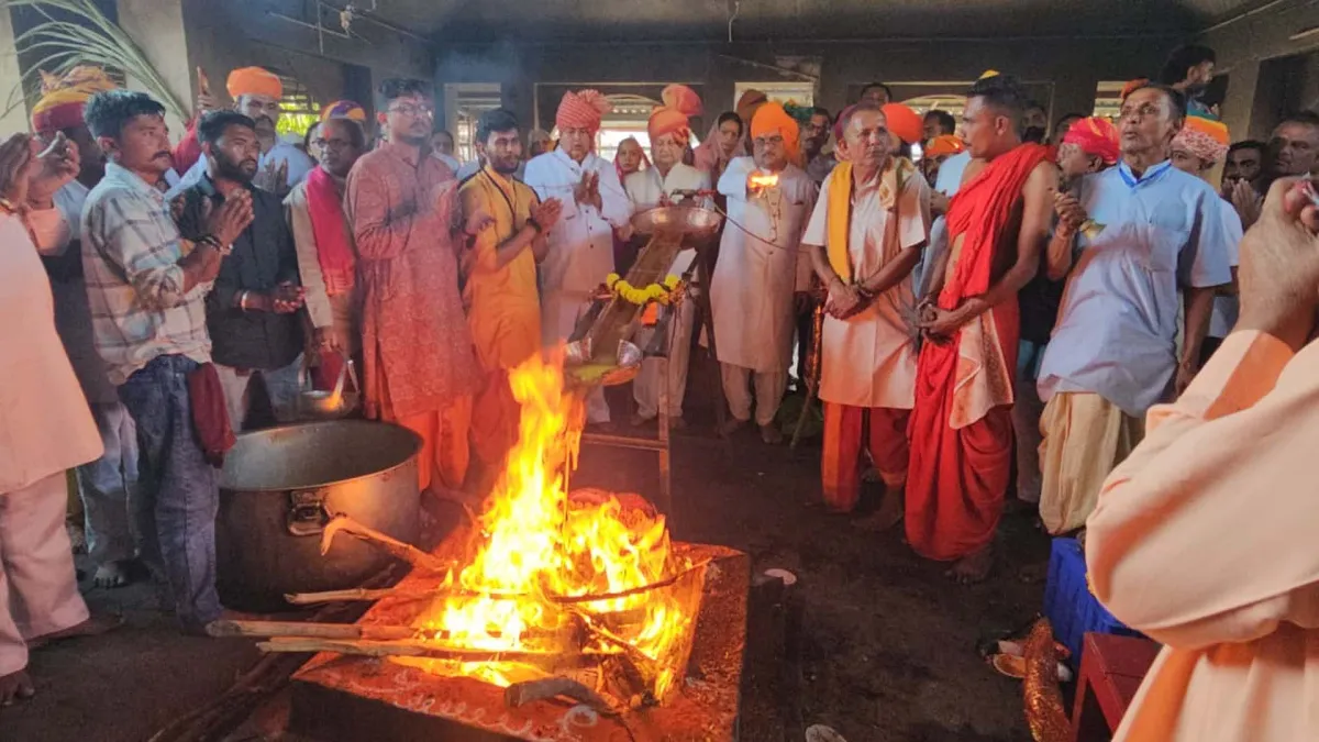 અંબાજીમાં દુર્ગાષ્ટમી પર હોમહવન: દાંતાના રાજવીએ પૂજા-અર્ચના કરી