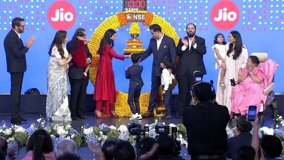 Jio પ્લેટફોર્મ્સે શેરબજારમાં મજબૂત એન્ટ્રી, IPO કિંમત કરતાં 21% પ્રીમિયમ પર શેર લિસ્ટ થયા