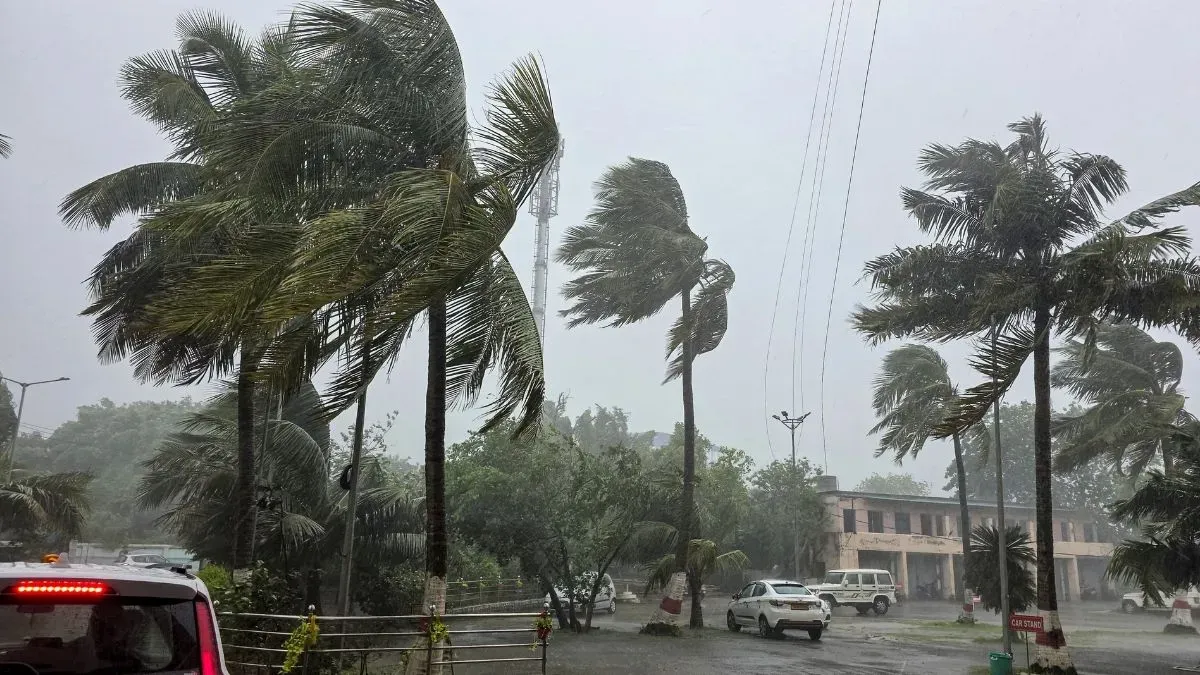 ચક્રવાતી વાવાઝોડું છત્તીસગઢ, ઓડિશા, ઝારખંડ પહોંચ્યું, ઉત્તર પ્રદેશ, બિહાર અને હરિયાણાને અસર
