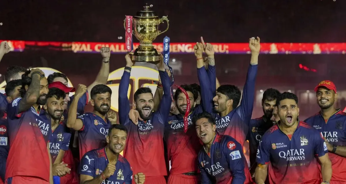 વિરાટ કોહલીની RCB વેચાવાની તૈયારીમાં, ફ્રેન્ચાઇઝીએ કર્યો મોટો ખુલાસો