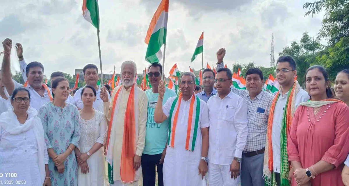 ઊંઝામાં ભવ્ય તિરંગા યાત્રા નીકળી વંદે માતરમ્ નારોઓ સાથે સમગ્ર વાતાવરણ ગુંજી ઉઠ્યું