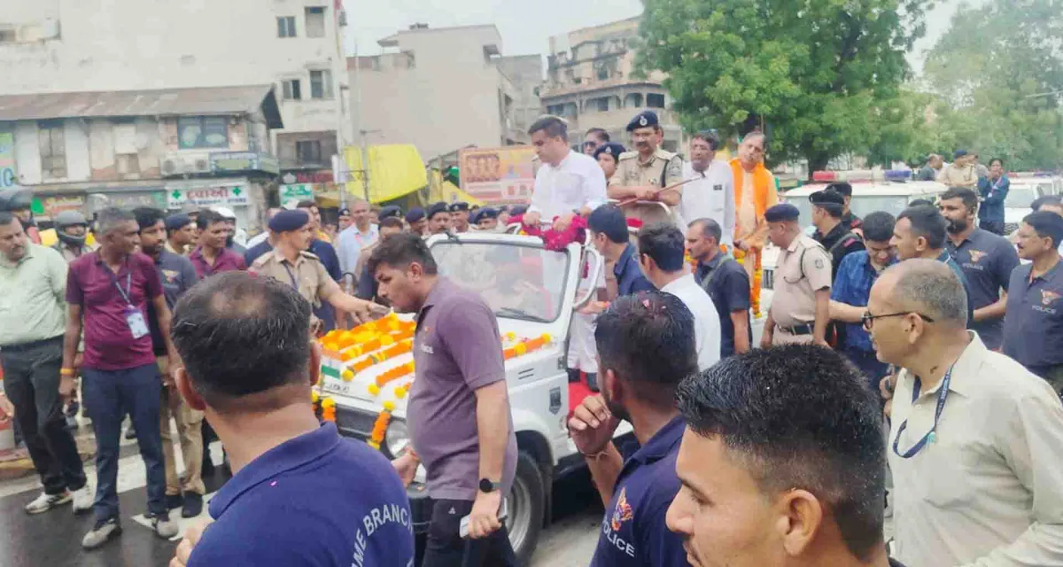 હર્ષ સંઘવીએ રથયાત્રા રૂટનું નિરીક્ષણ કર્યું; 23,884 પોલીસ રથયાત્રામાં ફરજ બજાવશે