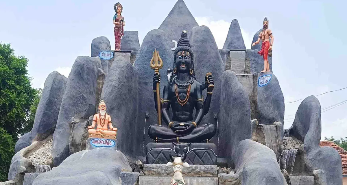 આજથી શ્રાવણ માસનો પ્રારંભ : શ્રાવણ માસને લઇ શિવભક્તોમાં અદમ્ય ઉત્સાહ