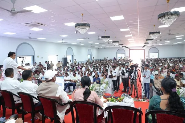 કેન્દ્રીય મંત્રી શ્રી સી.આર. પાટિલનાં અધ્યક્ષસ્થાને બોટાદમાં ઐતિહાસિક જળસંચય કાર્યક્રમ યોજાયો