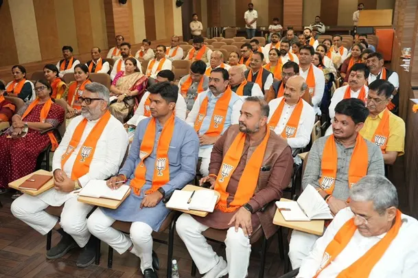 ભાજપ ગુજરાત પ્રદેશ કાર્યાલય ‘શ્રી કમલમ’ ખાતે પ્રદેશ અધ્યક્ષશ્રી જગદીશ વિશ્વકર્માની અધ્યક્ષતામાં પ્રદેશના નવનિયુકત પદાધિકારીશ્રીઓની બેઠક યોજાઇ