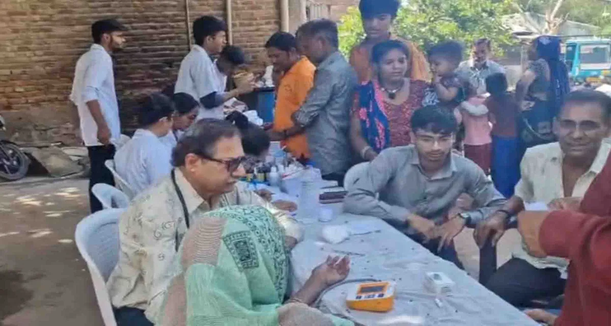 પાટણ વિશ્વ હિન્દુ પરિષદ અને એનએમઓ સેવા ભારતી ગુજરાત દ્વારા નિ:શુલ્ક મેડિકલ કેમ્પો યોજાયા