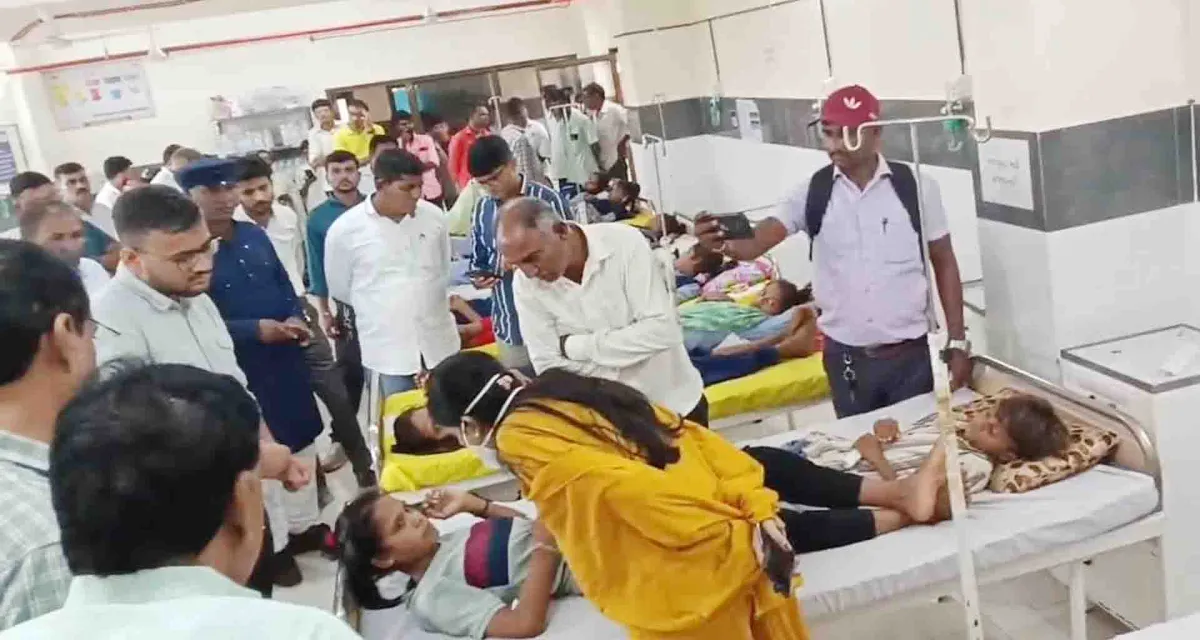 દાંતાની વેકરી પ્રાથમિક શાળામાં 30 થી વધુ બાળકોને ફૂડ પોઝિશનિંગની અસર : એકનું મોત