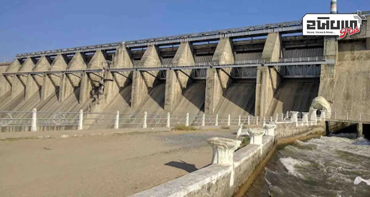 જીવાદોરી સમાન દાંતીવાડા ડેમના દરવાજા બદલવાનું કામ પુરજોશમાં