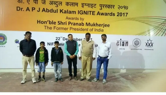 વિદ્યાર્થીઓમાં વ્યક્તિગત કૌશલ્ય વિકાસ અને શિક્ષણની આવનારા સમયમાં તાતી જરૂરિયાતને ધ્યાનમાં રાખીને અનિયમિત વિદ્યાર્થીઓને શાળા તરફ આકર્ષિત કરવા સતત પ્રયત્ન કરું છું. :- પ્રાથમિક શિક્ષક શ્રી મીનેશભાઈ વાળંદ