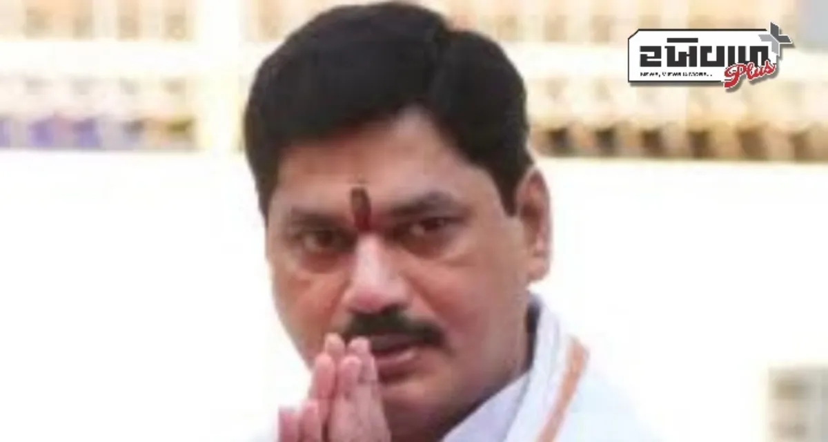 સરપંચ હત્યા કેસમાં સહાયકની ધરપકડ બાદ મહારાષ્ટ્રના મંત્રીએ રાજીનામું આપ્યું