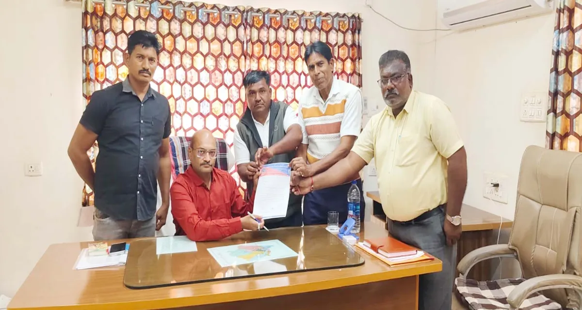 ડીસામાં ચાઈનીઝ દોરીનું વેચાણ અટકાવવા મુદ્દે આવેદનપત્ર અપાયું