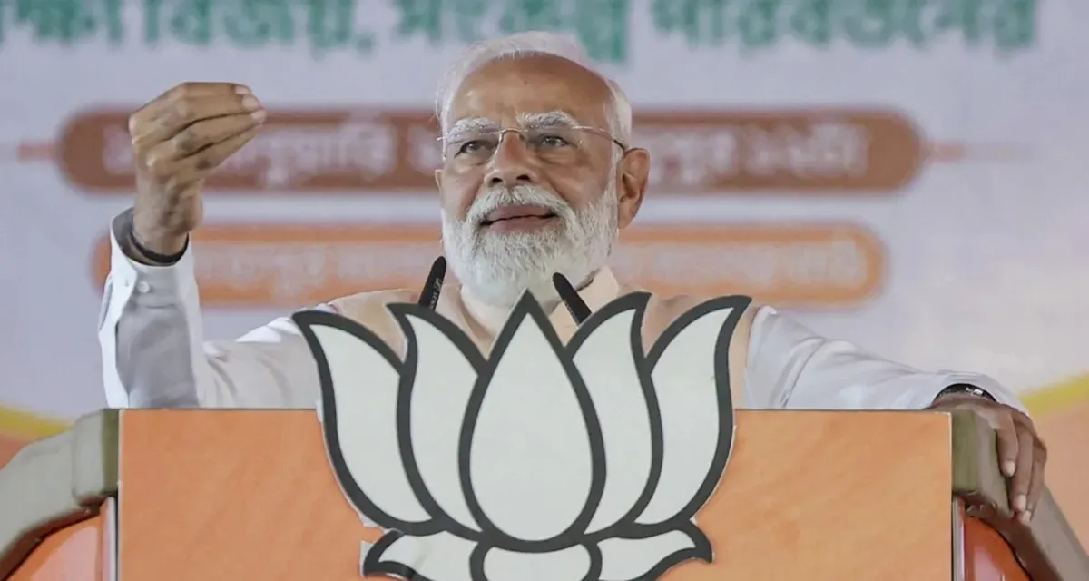 PM મોદીએ કોચીમાં મોટી જાહેરાત કરી, કહ્યું, "લાંબી રાહ પૂરી થઈ, કેરળમ નામની ઈચ્છા પૂર્ણ થઈ