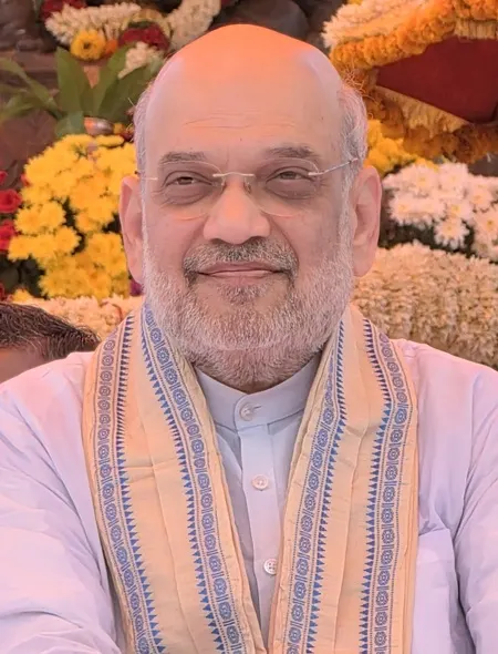 આજે કેન્દ્રીય ગૃહ, સહકારિતા મંત્રીશ્રી અમિત શાહ વારાણસીમાં સેન્ટ્રલ ઝોનલ કાઉન્સિલની 25મી બેઠકની અધ્યક્ષતા કરશે
