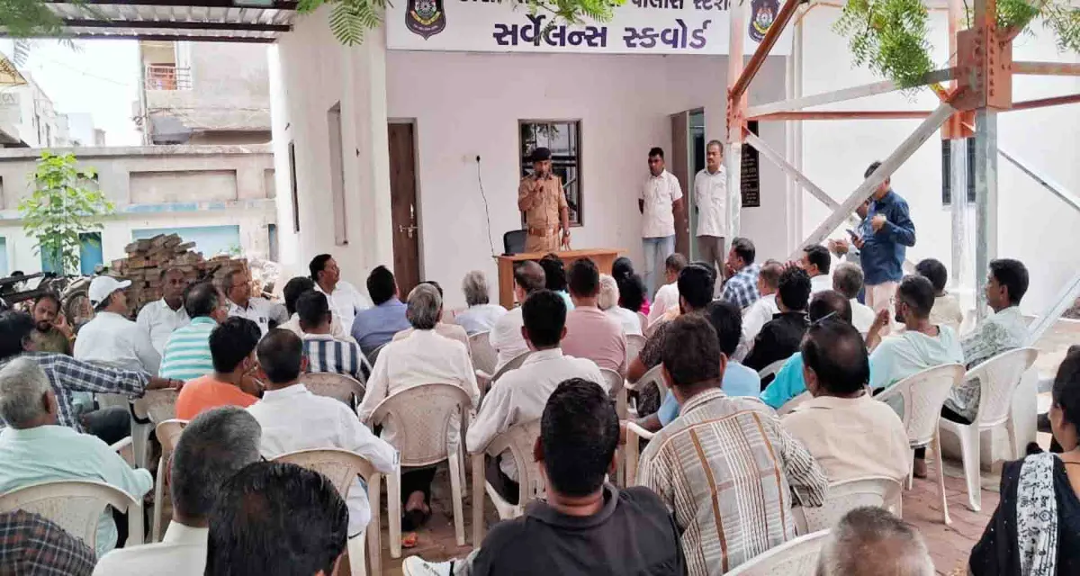 ડીસામાં રથયાત્રા પૂર્વે શાંતિ સમિતિની બેઠક યોજાઈ