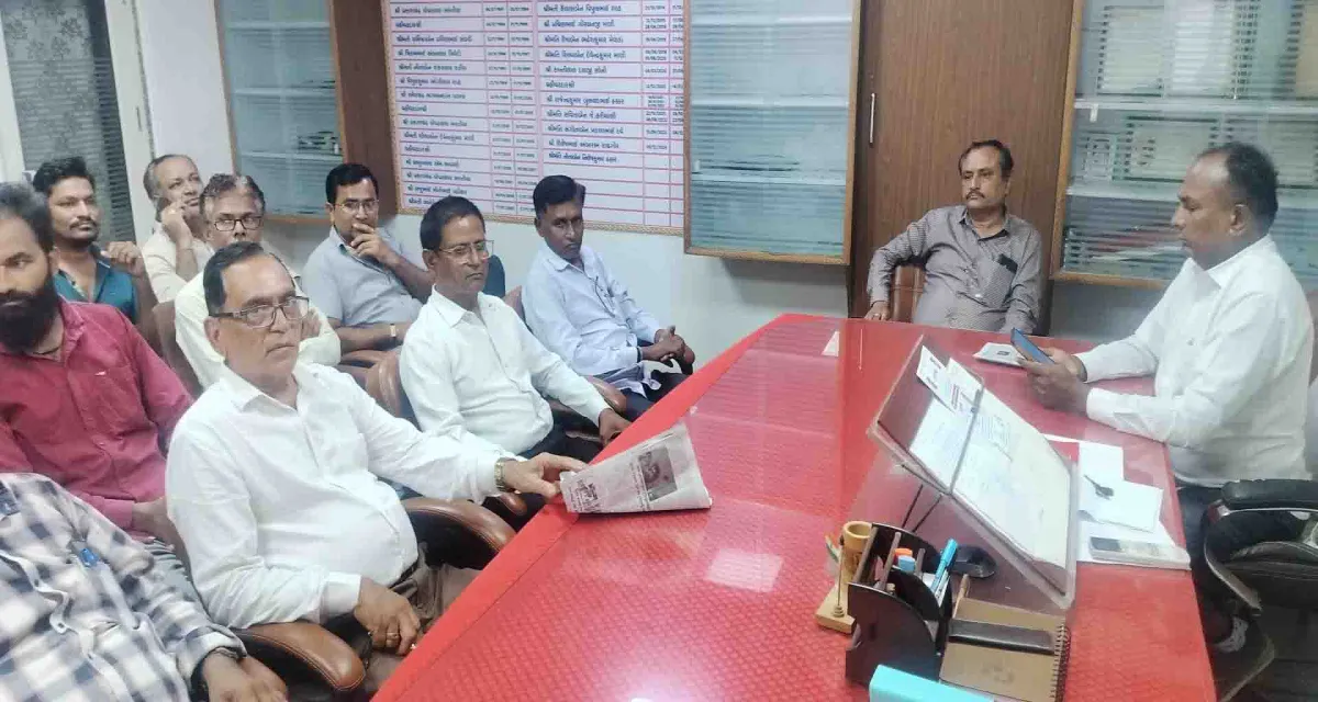 ડીસાની ગુલબાણીનગર સોસાયટીના રહીશો દ્વારા દબાણ દુર કરાવવા રજુઆત કરાઈ