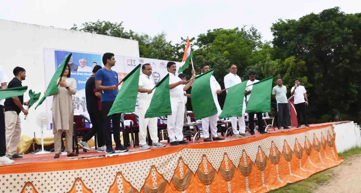 મહેસાણા પોલીસ પરેડ ગ્રાઉન્ડ ખાતે નેશનલ સ્પોર્ટ્સ ડે ઉજવણી અંતર્ગત સાયકલ રેલી યોજાઈ