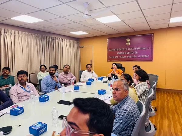 રાજ્યમાં વાહકજન્ય રોગ નિયંત્રણ કામગીરી અંગે રૂરલ હેલ્થ કમિશનરશ્રીના અધ્યક્ષસ્થાને વિવિધ વિભાગો સાથે ગાંધીનગર ખાતે બેઠક યોજાઇ