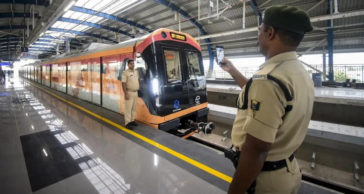 પટના મેટ્રો: બિહારમાં પહેલી મેટ્રો રેલ શરૂ, મુસાફરોમાં ખુશી!