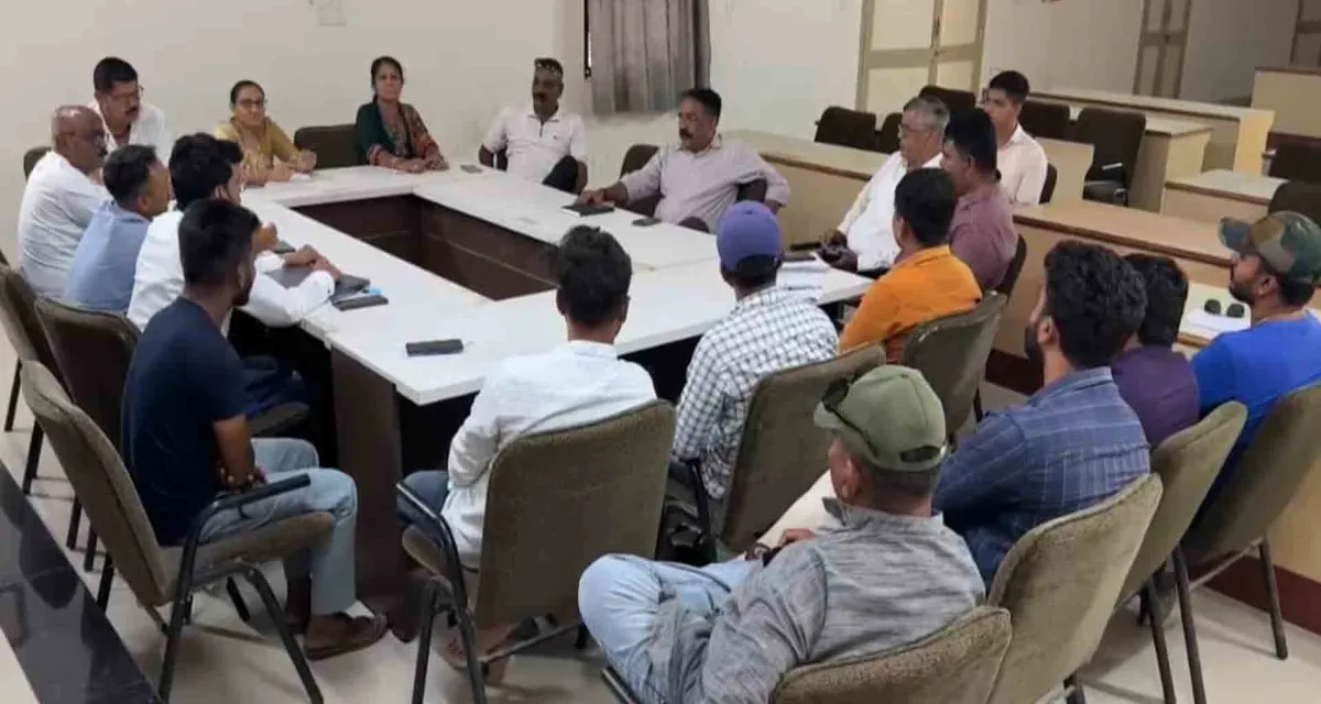 પાટણમાં વરસાદી પાણી ભરાવાની સમસ્યાને દુર કરવા પાલિકા પ્રમુખની સંબંધિત અધિકારીઓને કડક સુચના