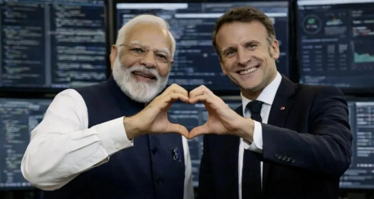 મેક્રોને પીએમ મોદી સાથેનો AIનો ફોટો શેર કર્યો