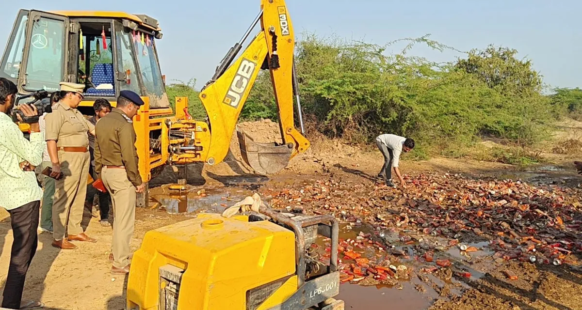 દિયોદર પોલીસ દ્વારા પકડાયેલ ૨૨ લાખ ઉપરાંત દારૂનો નાશ કરાયો